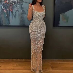 NEW $885 Dubai Pearl Silver Beaded Evening Gown